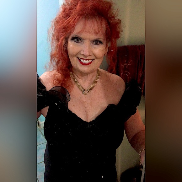 Off Shoulder Ruffle Bodycon Dress - Picture 6 of 6